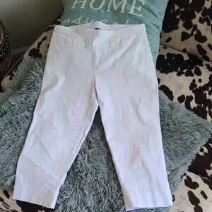 Zac & Rachel EUC White Pull-on Capris Sz 10 Comfy & Stylish